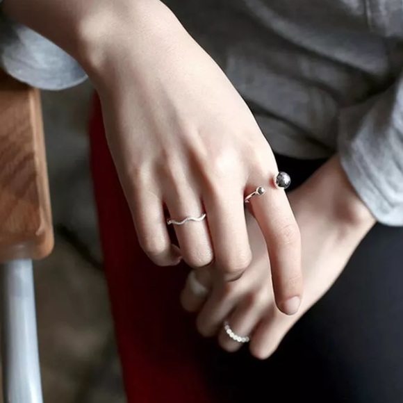 NEW 925 STERLING SILVER ROUND BALL BEADS ADJUSTABLE RING, CUTE RING, SHINY RING. - Picture 4 of 6